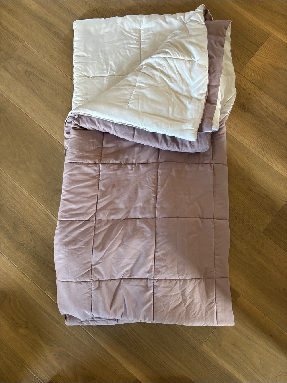 King Comforter - Reversible Quilted Comforter - Dusty Rose & White